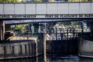 0080-Pont Quai Henri IV Voie Mazas sur Canal Saint-Martin