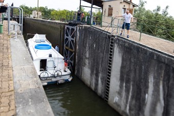 Pont Canal et double écluse de la Queugne Pont Canal et double écluse de la Queugne