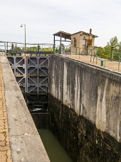 Pont Canal et double écluse de la Queugne Pont Canal et double écluse de la Queugne