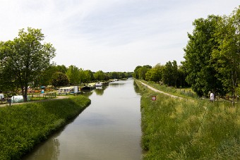 Pont Canal et double écluse de la Queugne Pont Canal et double écluse de la Queugne