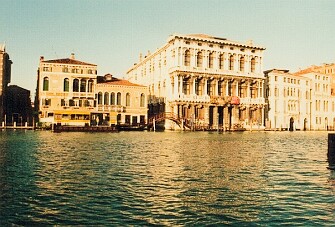 venise19980001_01 null