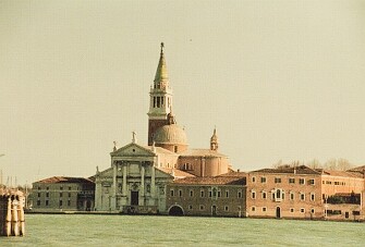 venise19980008_01 null