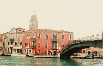 venise20040008_01 null